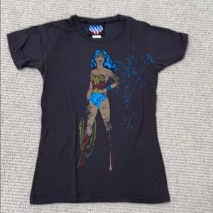 Wonder Woman Distressed T-Shirt